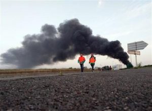 APTOPIX France Strikes