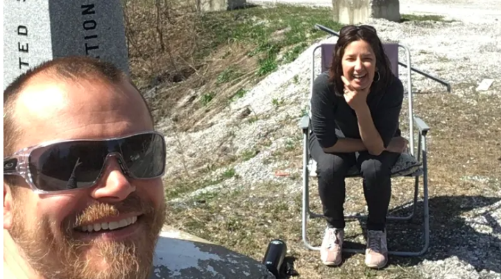Ethan Gilson of Vermont, left, and Béatrice Beuillé of Montreal, right, had a date at the border in April. Agents shooed them away the next time they tried meeting like this. (Submitted by Ethan Gilson)
